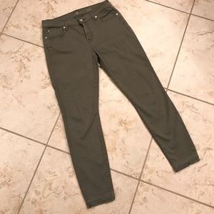 7 For All Mankind Olive Jean (size 29)
